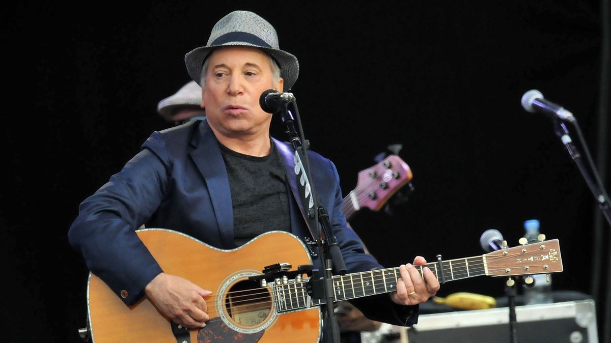 Paul Simon přijíždí naposledy zazpívat The Sound of Silence